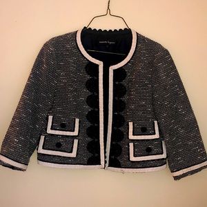 NANETTE LEPORE perfect condition cropped blazer. Size 6.